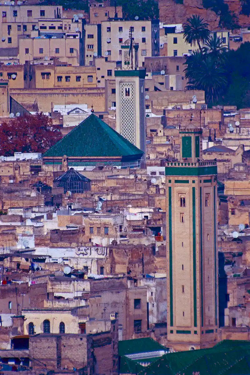 Kairouine Mosque (foreground) and Zawiya of Moulay Idris II (background), Fez, Morocco Kairouine Mosque (foreground) and Zawiya of Moulay Idris II (background), Fez, Morocco