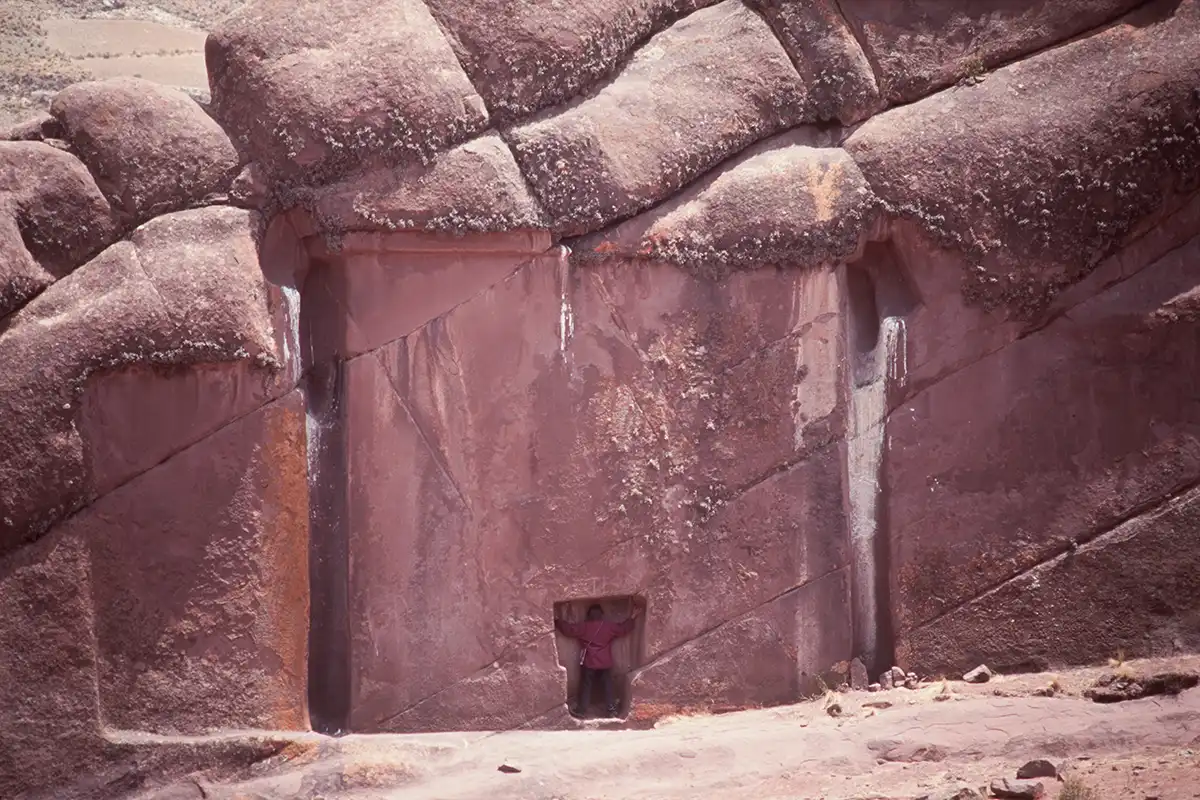 Mysterious giant stone sculpture of Aramu Muru, north of Chucuito, Peru Mysterious giant stone sculpture of Aramu Muru, north of Chucuito, Peru