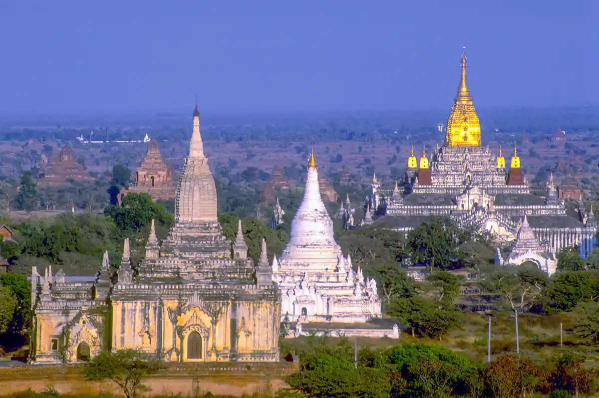 Ananda Temple, Bagan, Myanmar (Burma) Ananda Temple, Bagan, Myanmar (Burma)