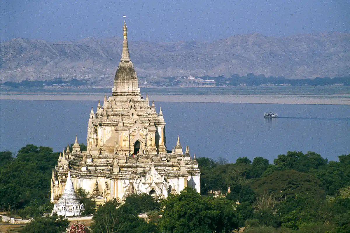 Gawdapalin Temple, Bagan, Myanmar (Burma) Gawdapalin Temple, Bagan, Myanmar (Burma)