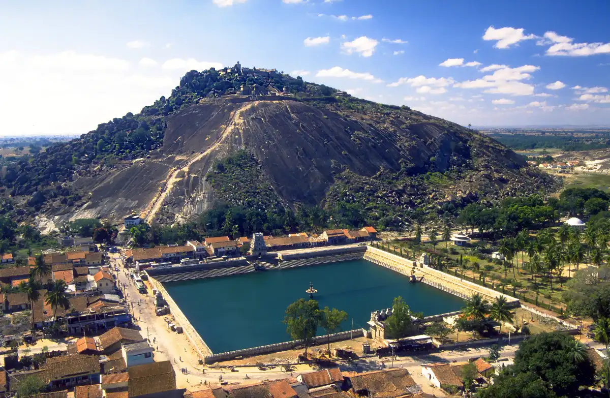 Sacred lake and hill of Shravanabelagola, Karnataka, India Sacred lake and hill of Shravanabelagola, Karnataka, India