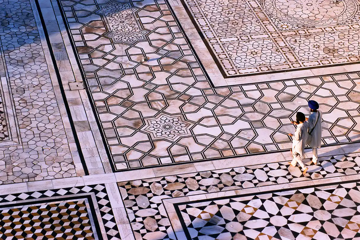 Sikh pilgrims at the Golden Temple, Amritsar, India Sikh pilgrims at the Golden Temple, Amritsar, India