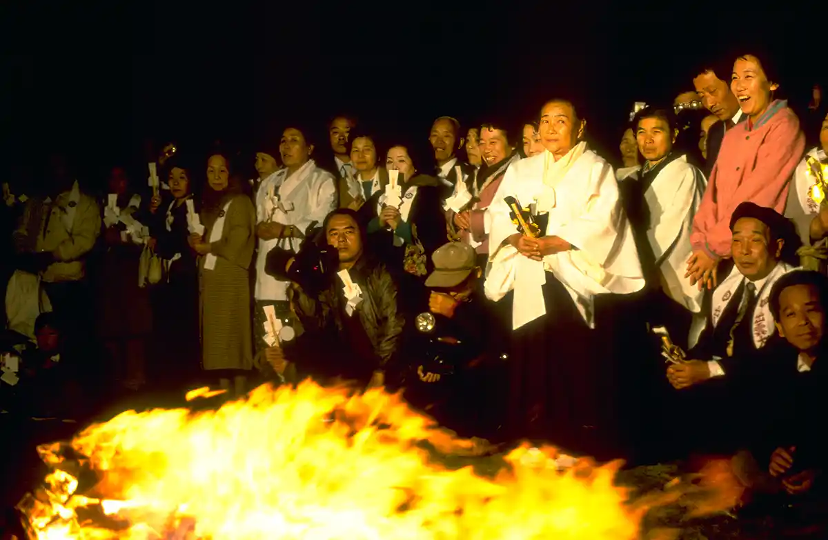 Pilgrims awaiting Kami spirits at Kamiarizuku festival, Izumo Taisha, Japan Pilgrims awaiting Kami spirits at Kamiarizuku festival, Izumo Taisha, Japan