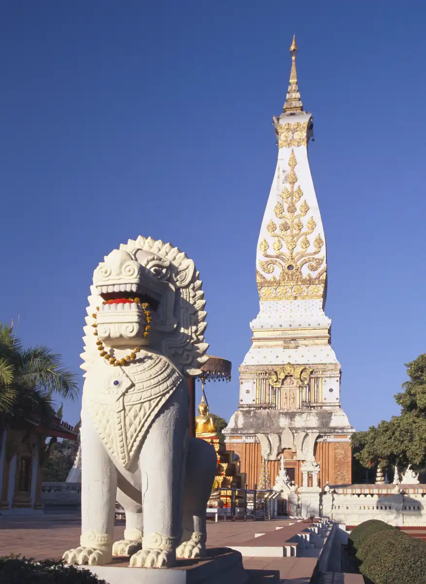 Wat That Phanom Chedi