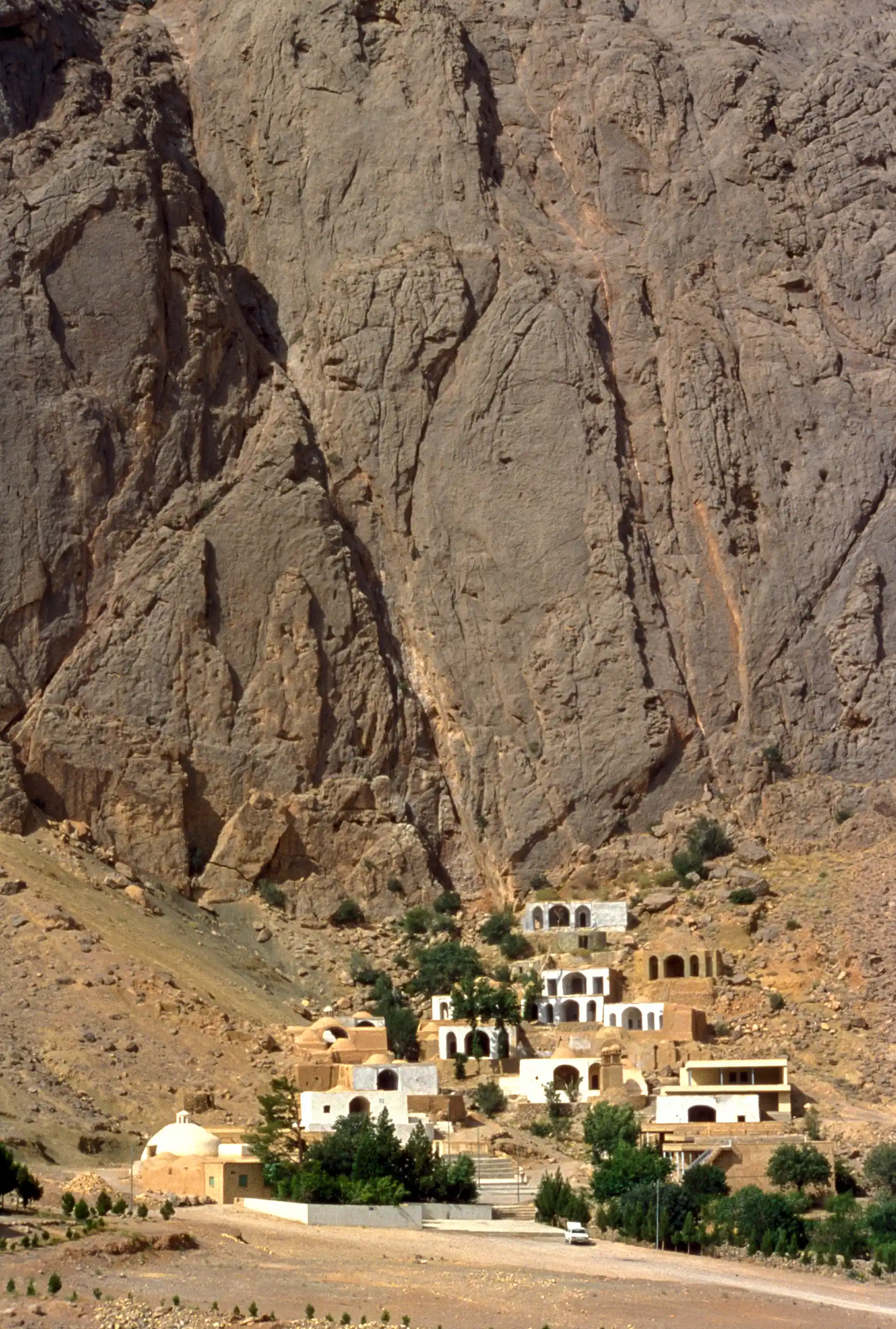 Zoroastrian temple of Pir-e-Naraki, near Yazd Zoroastrian temple of Pir-e-Naraki, near Yazd