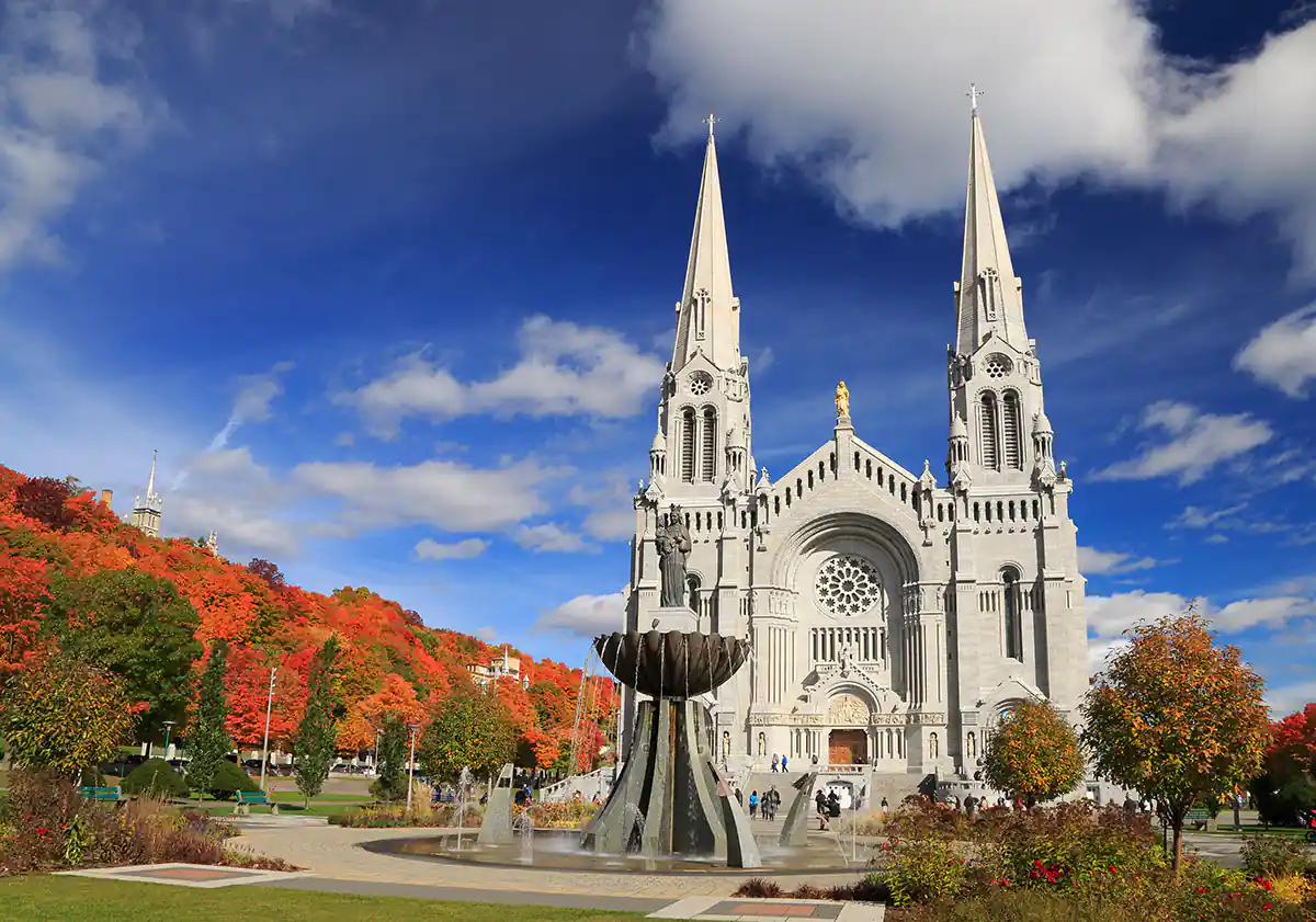 Basilica of Sainte-Anne-de-Beaupré, Quebec Basilica of Sainte-Anne-de-Beaupré, Quebec
