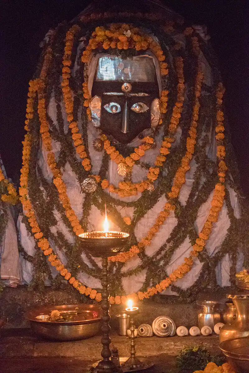 Statue of Vishnu as Hayagriva, Hayagriva Madhava Temple Statue of Vishnu as Hayagriva, Hayagriva Madhava Temple